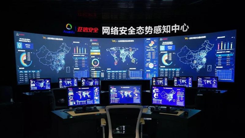 小标题：IT外包服务的背景与趋势